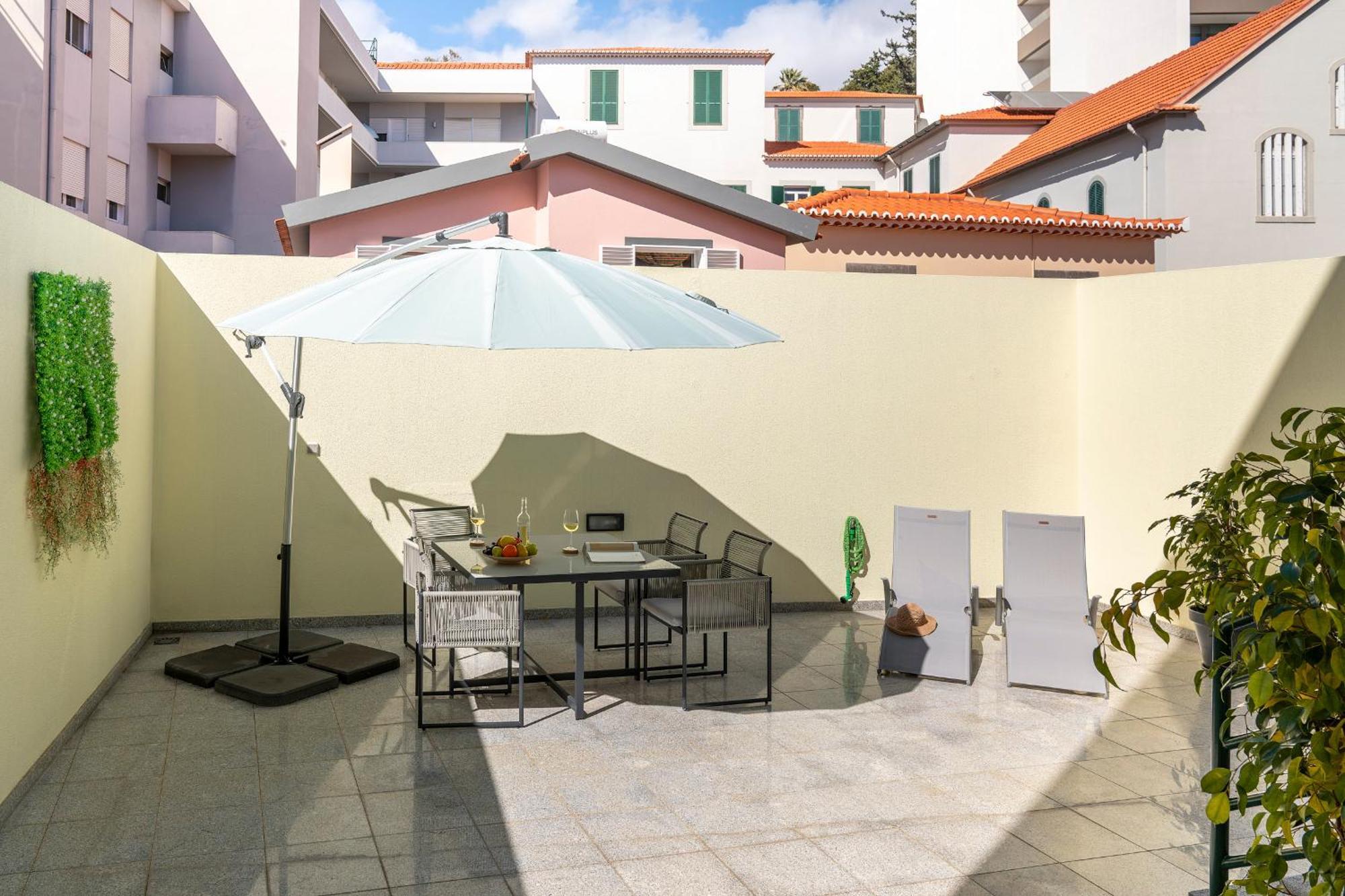Apartamento Do Carmo By An Island Apart Funchal  Ngoại thất bức ảnh